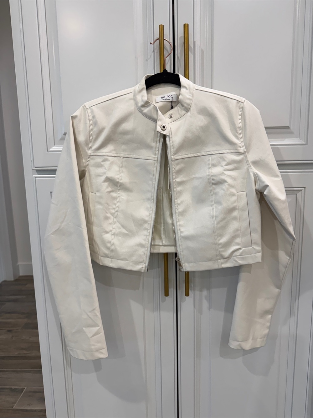 Cropped Ivory Leather Moto Jacket